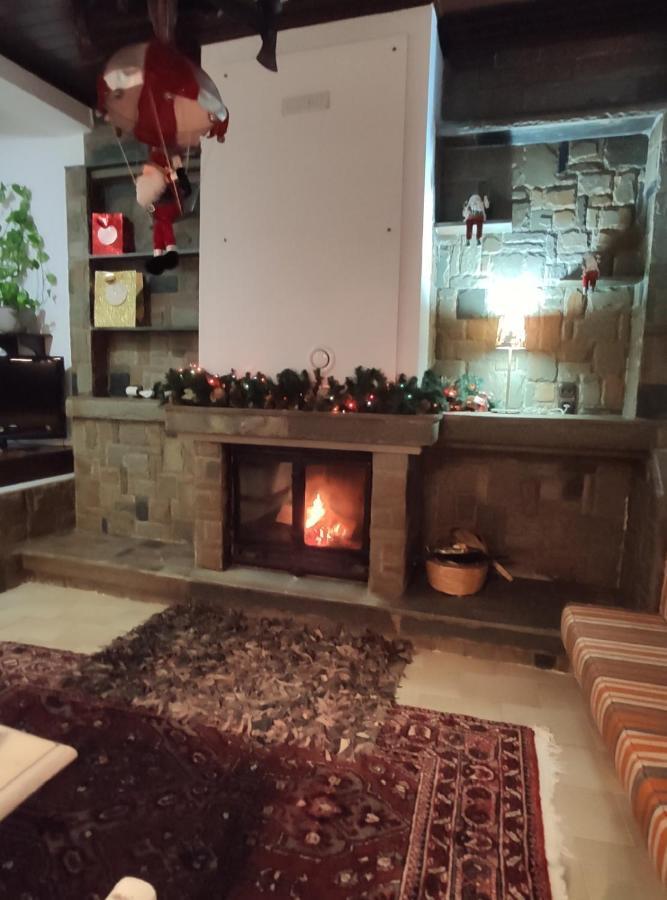 Johnny'S Loft Apartment Agrinio Exterior photo